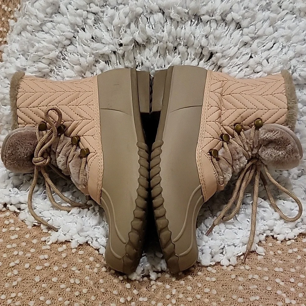 Baretrap Duck Boots - Picture 9 of 16